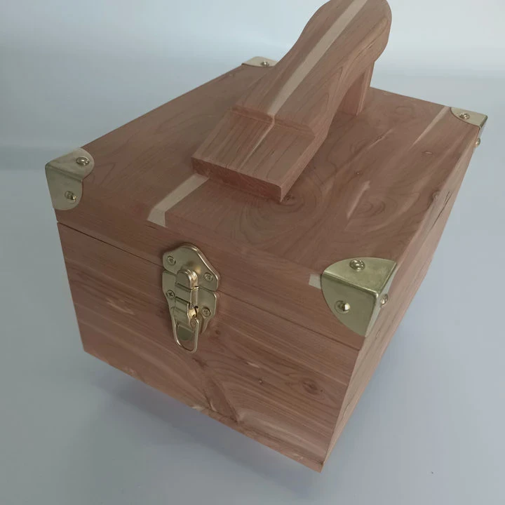 Red Cedar Wooden Shoe Shine Box